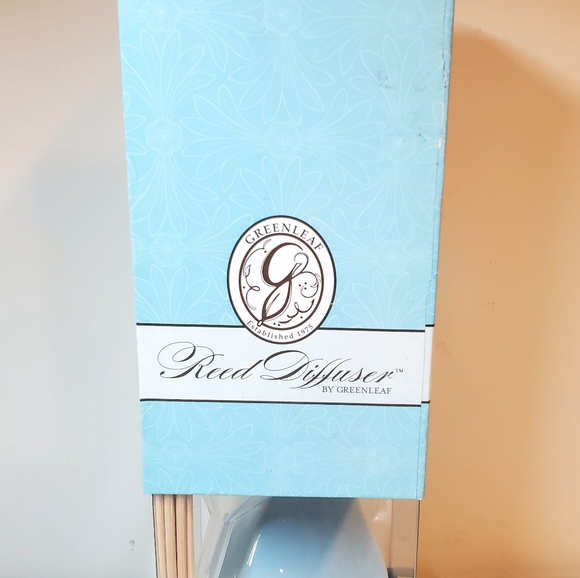 New Greenleaf Reed Diffuser - Picture 2 of 5